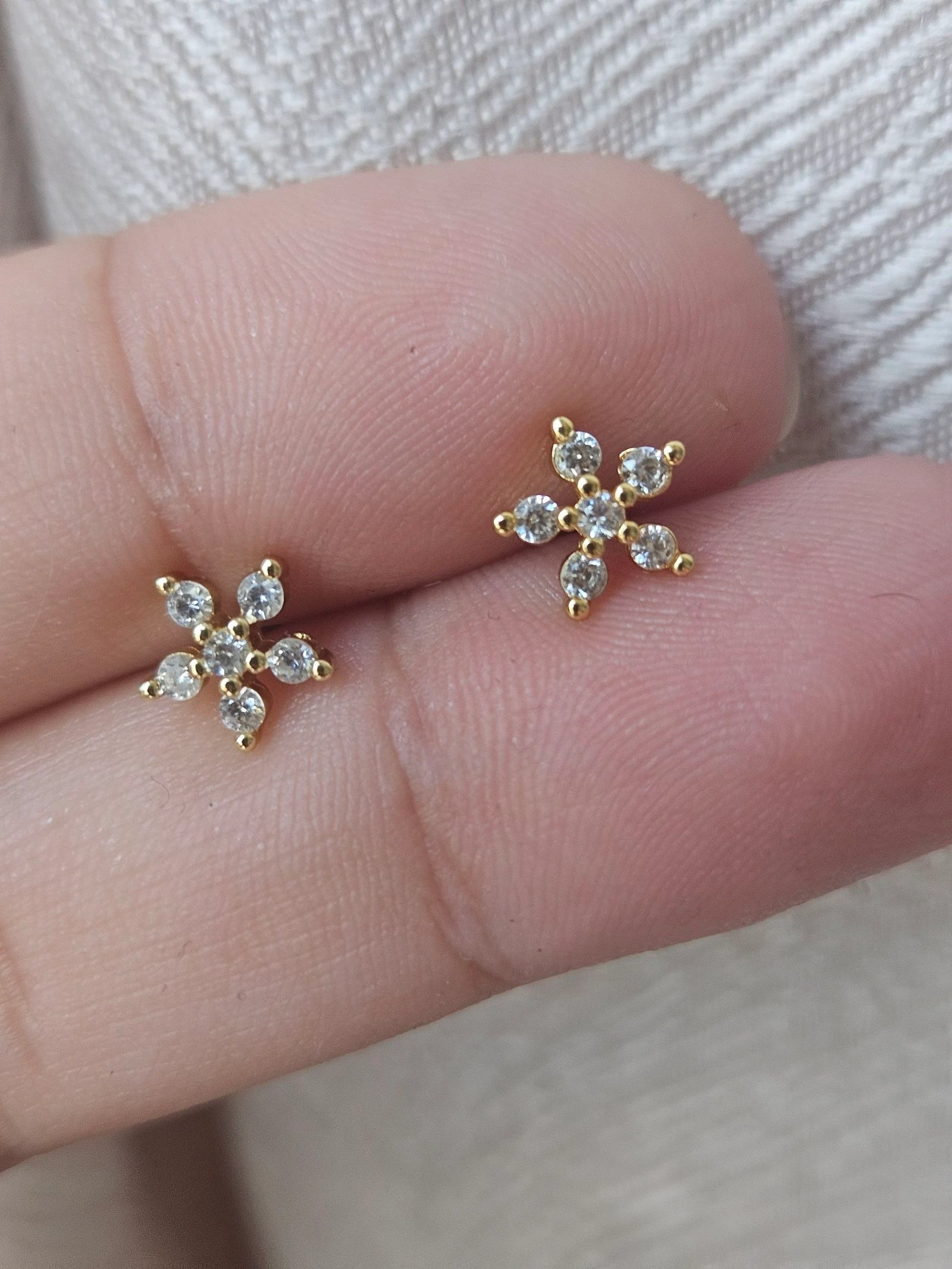 Stainless steel earring – photo 4
